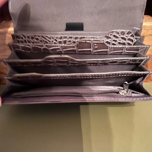 Wallet - Picture 3 of 4
